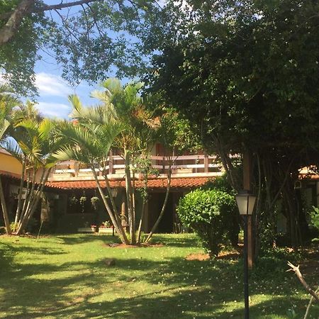 Confortável Casa de Campo em Condomínio Fechado Águas de Lindóia Esterno foto