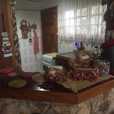 Confortável Casa de Campo em Condomínio Fechado Águas de Lindóia Esterno foto